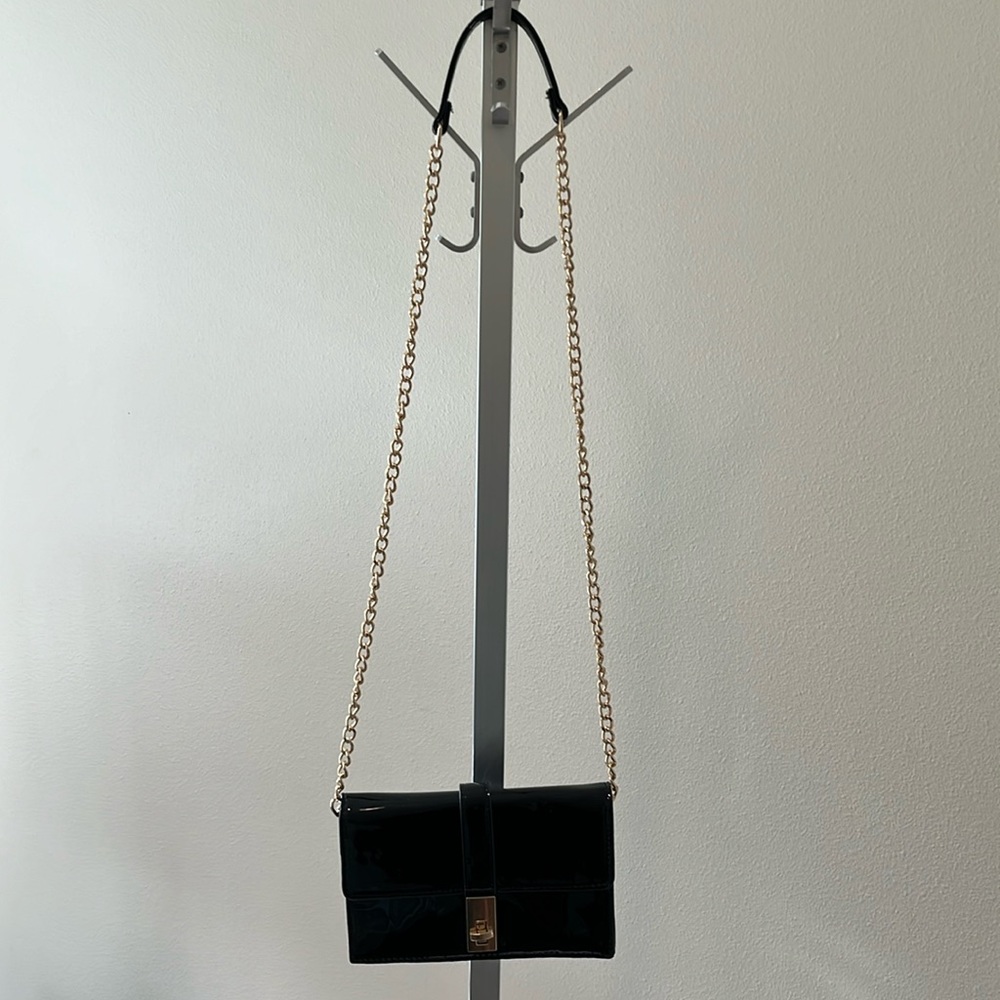 Patent leather purse